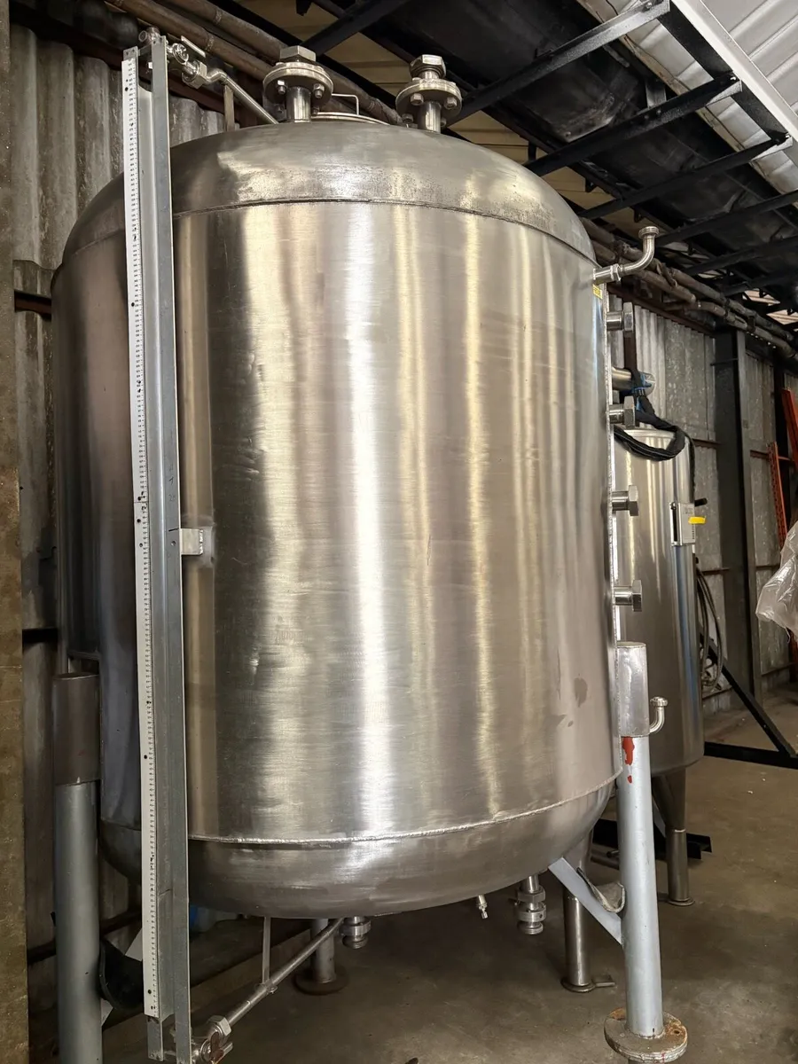 2000L Stainless Steel Tank - Image 1