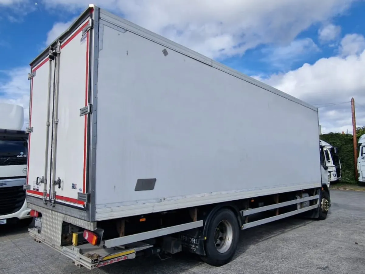 18 ton Multi-Temp Fridge - DAF LF250 - Low Mileage - Image 2