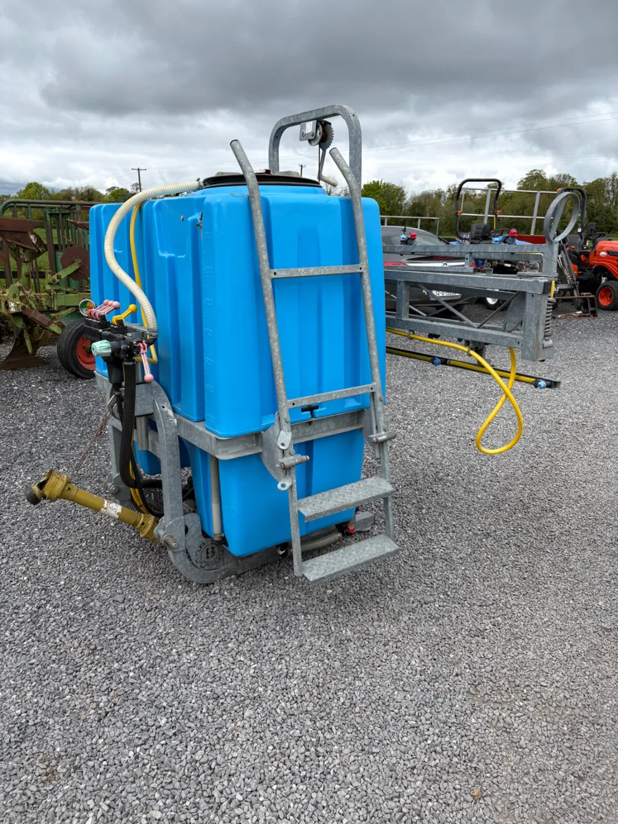1000 litre sprayer - Image 3