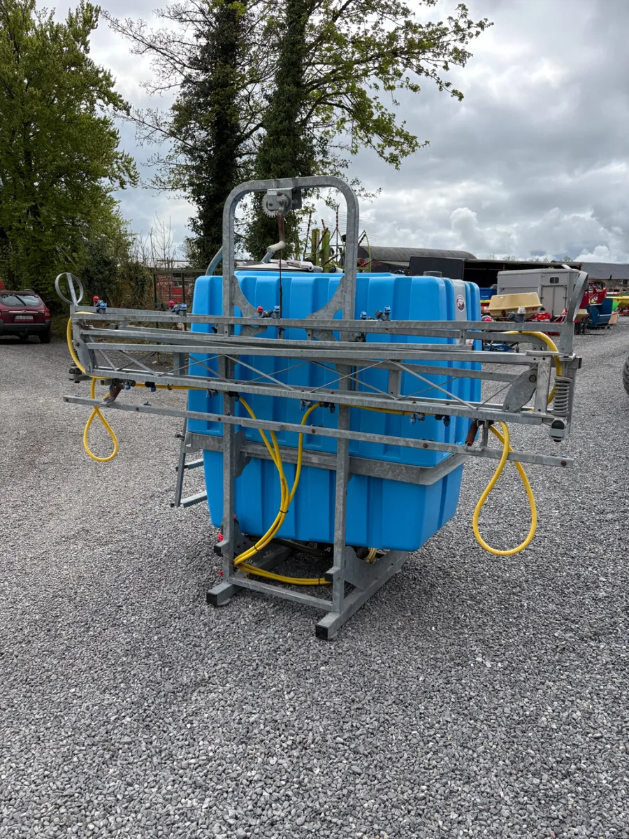1000 litre sprayer - Image 4