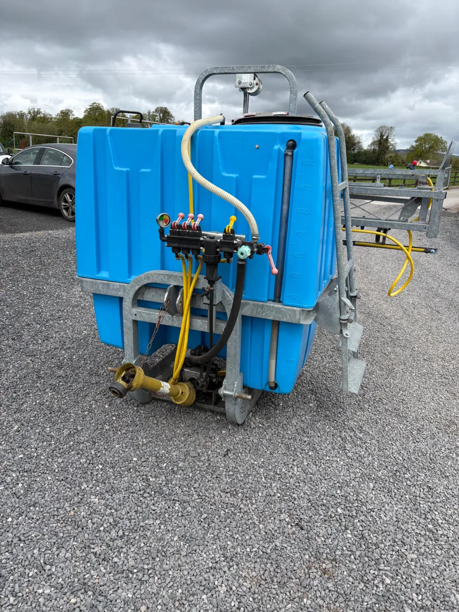 1000 litre sprayer - Image 2