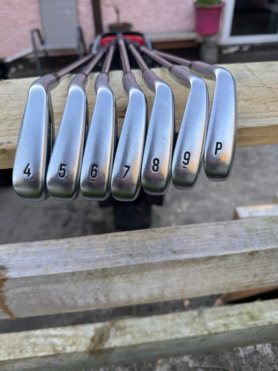 Callaway Apex Pro 2024 Irons X-Stiff - Image 1