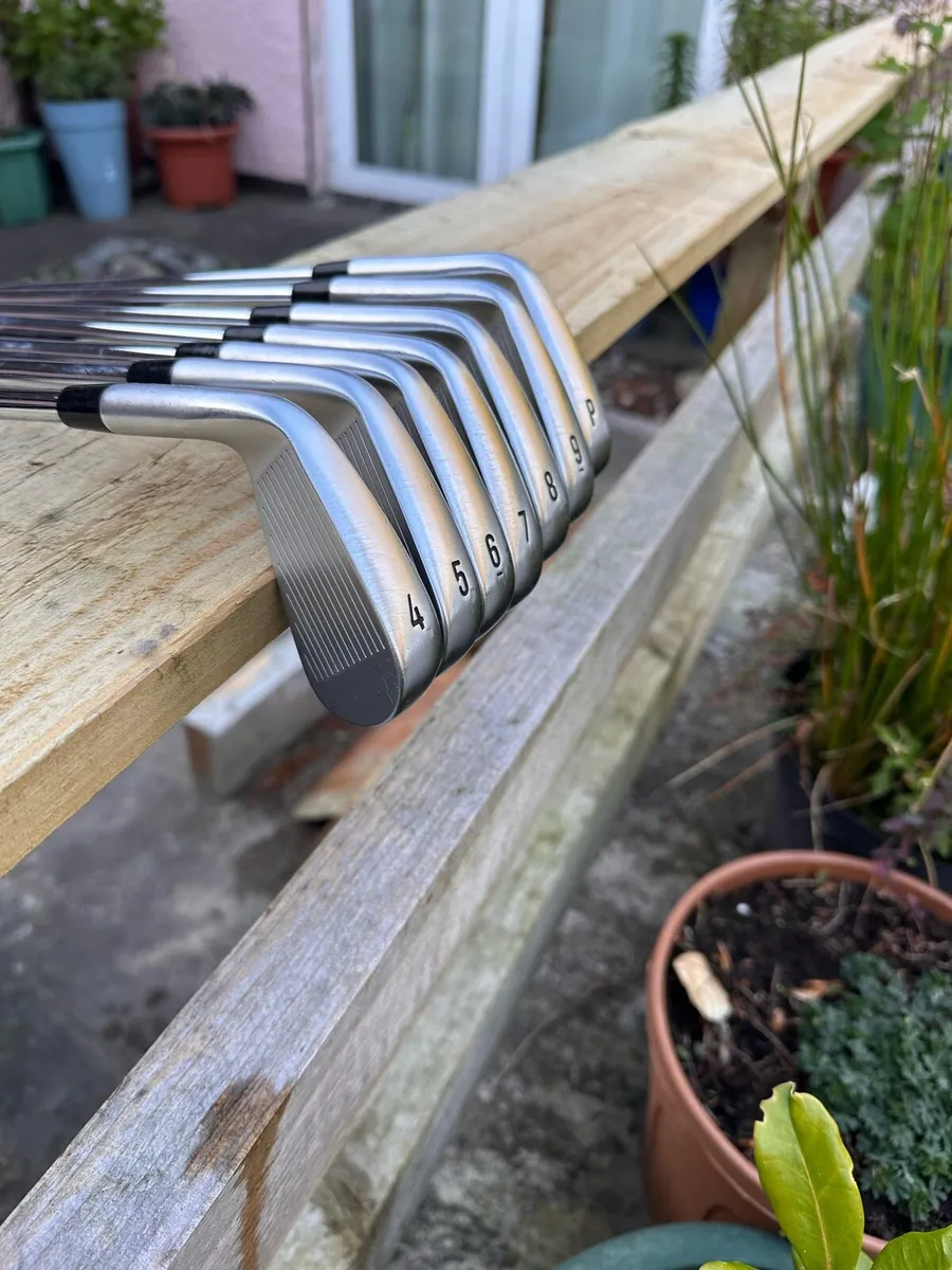 Callaway Apex Pro 2024 Irons X-Stiff - Image 2