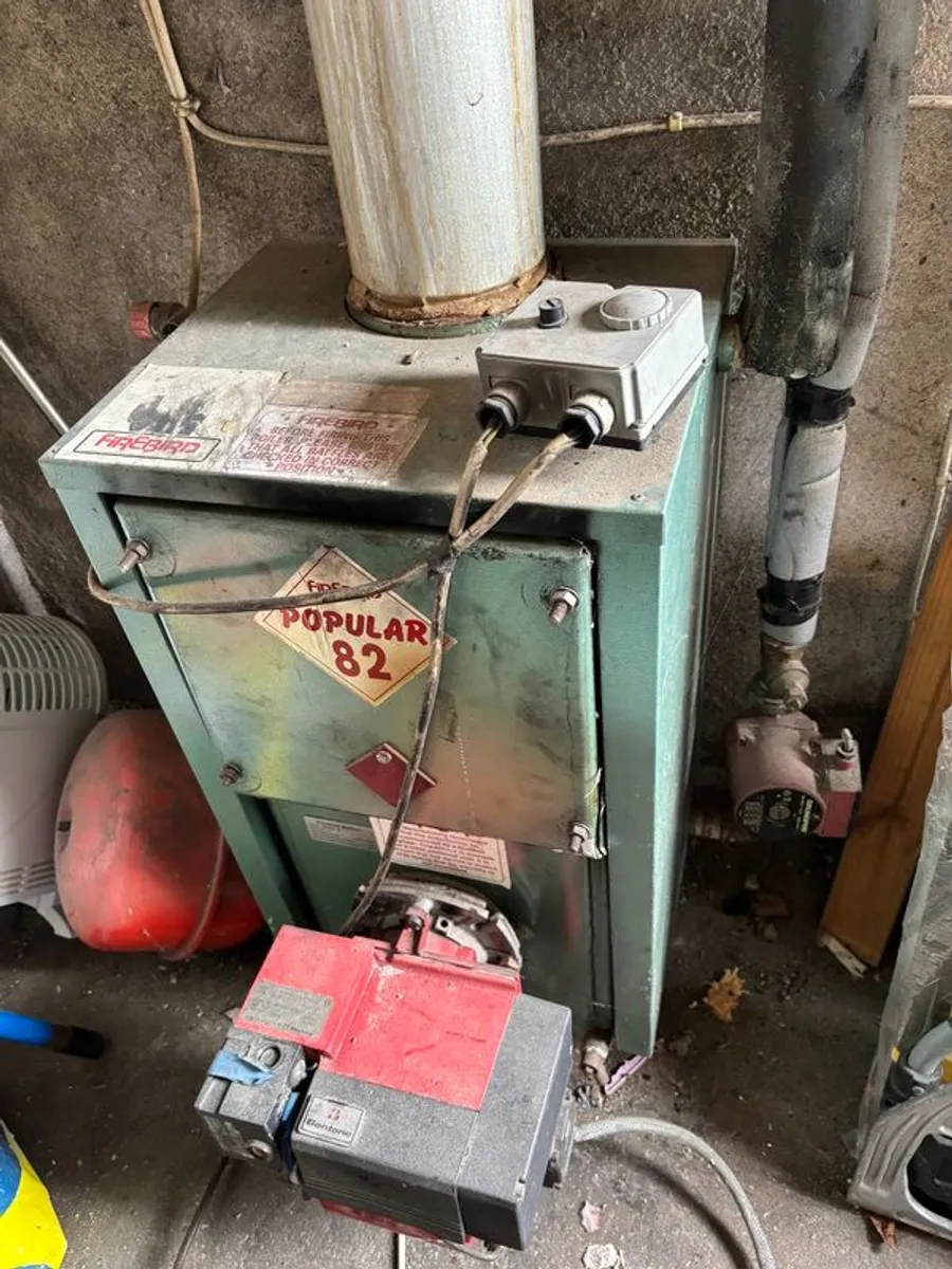 Oil fired Firebird Popular 82 boiler and oil tank for sale - Image 2