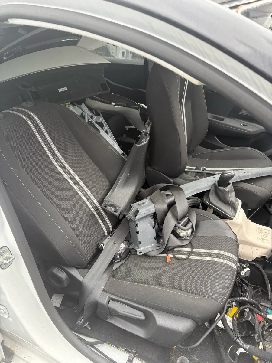 2023 Opel Corsa 1.2 petrol CAT B - Image 3