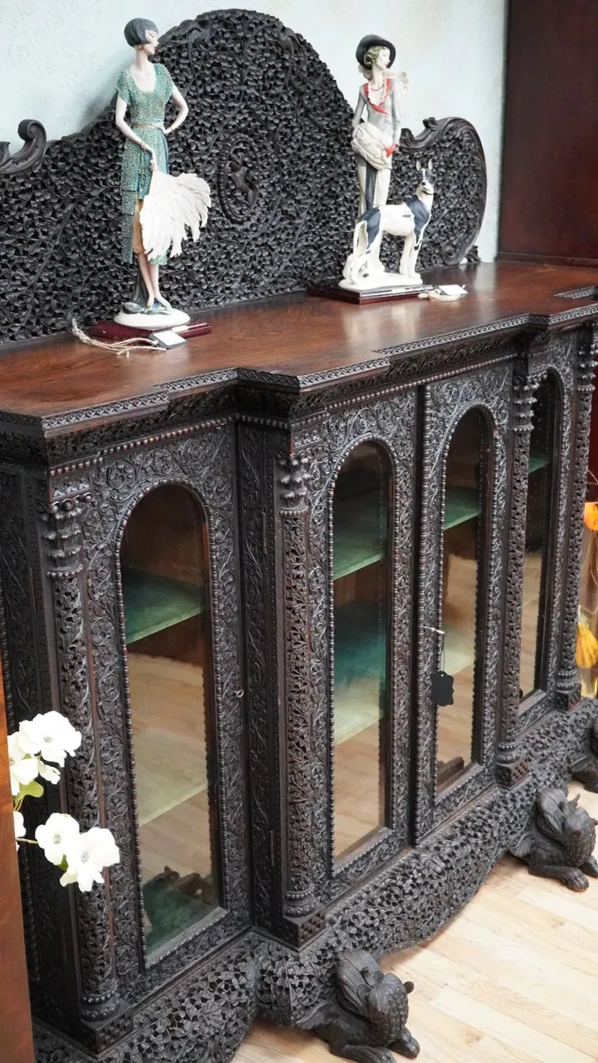 Anglo-Indian Bombay Blackwood Display Cabinet - Image 4