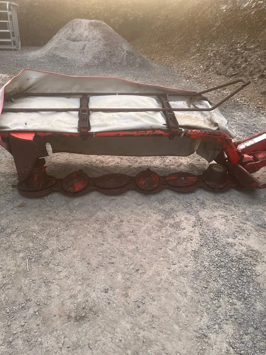Kuhn 66 gmd select disc mower - Image 4