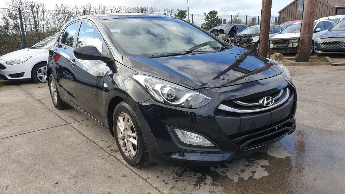 For parts: Hyundai i30, 1.6 dsl 6 speed (2013) - Image 1