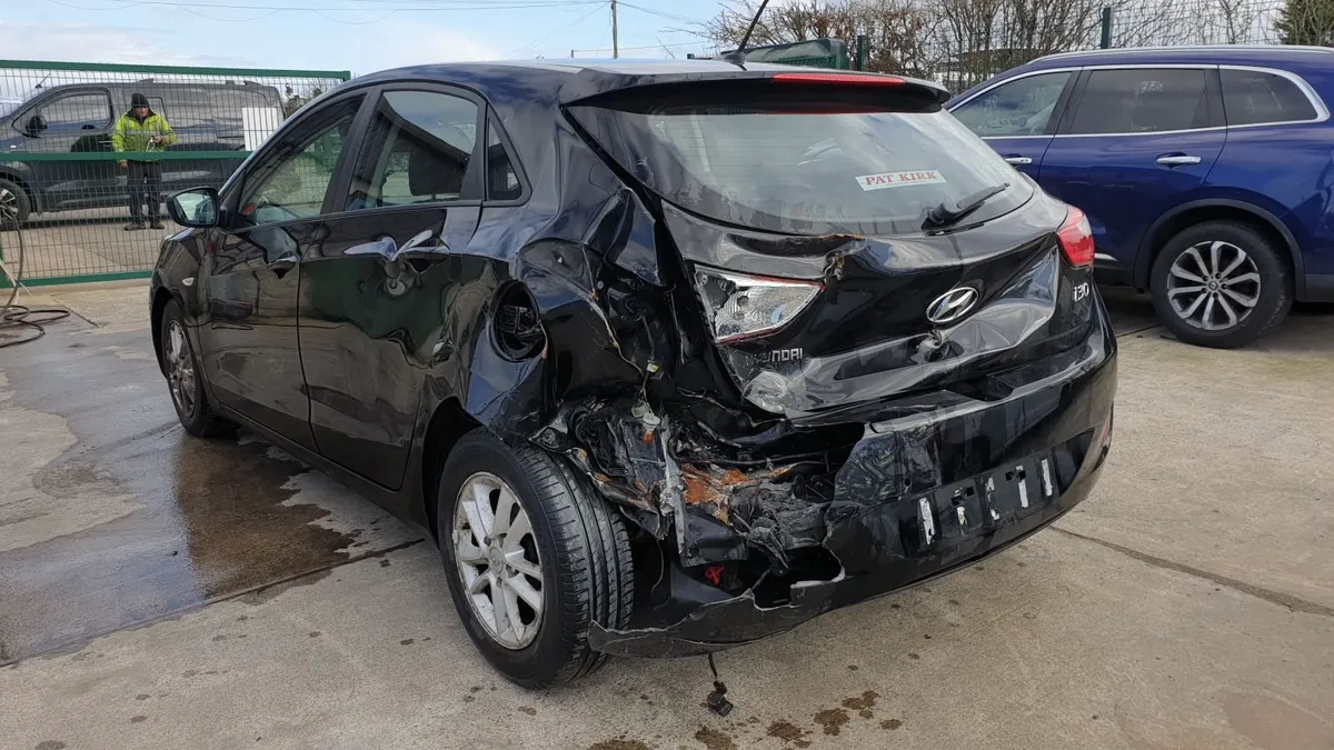 For parts: Hyundai i30, 1.6 dsl 6 speed (2013) - Image 4
