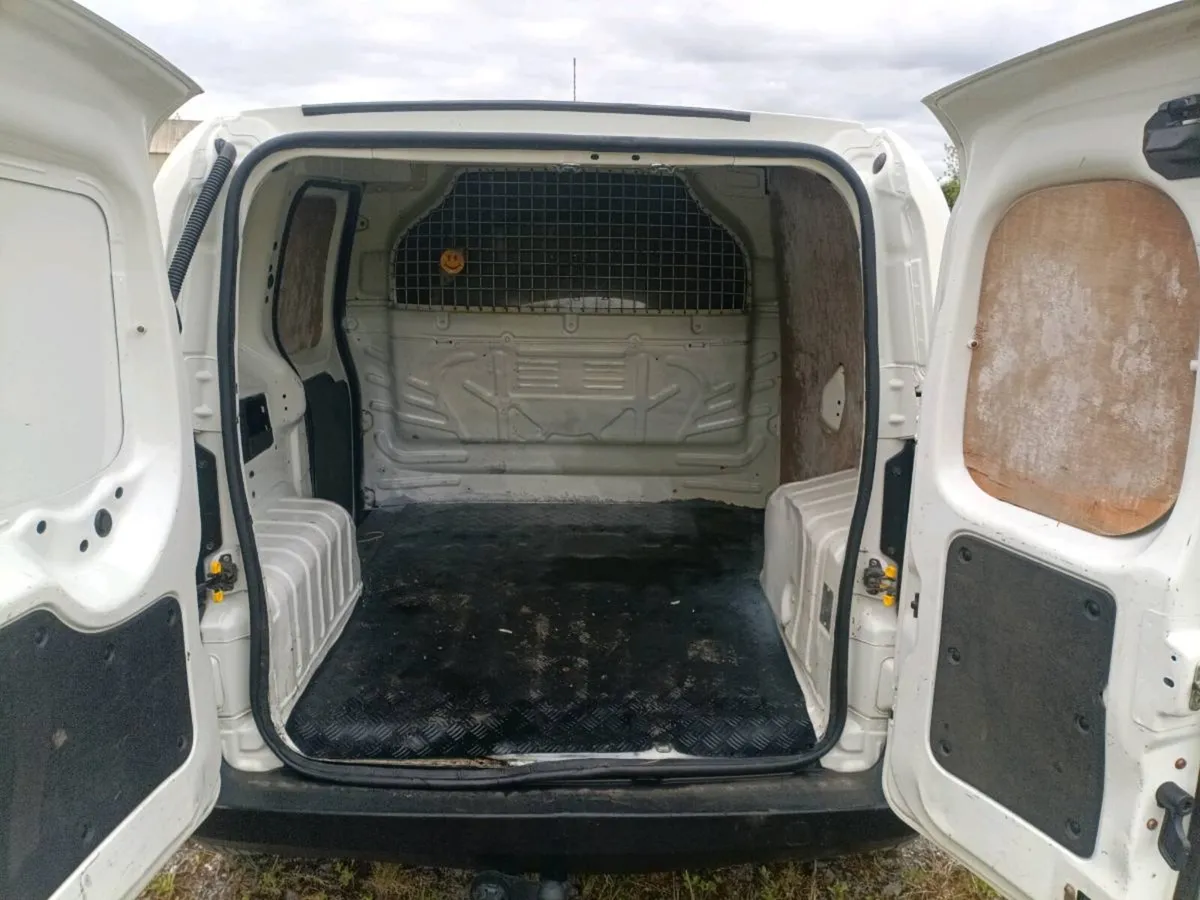 2013 Peugeot Bipper New Test - Image 3