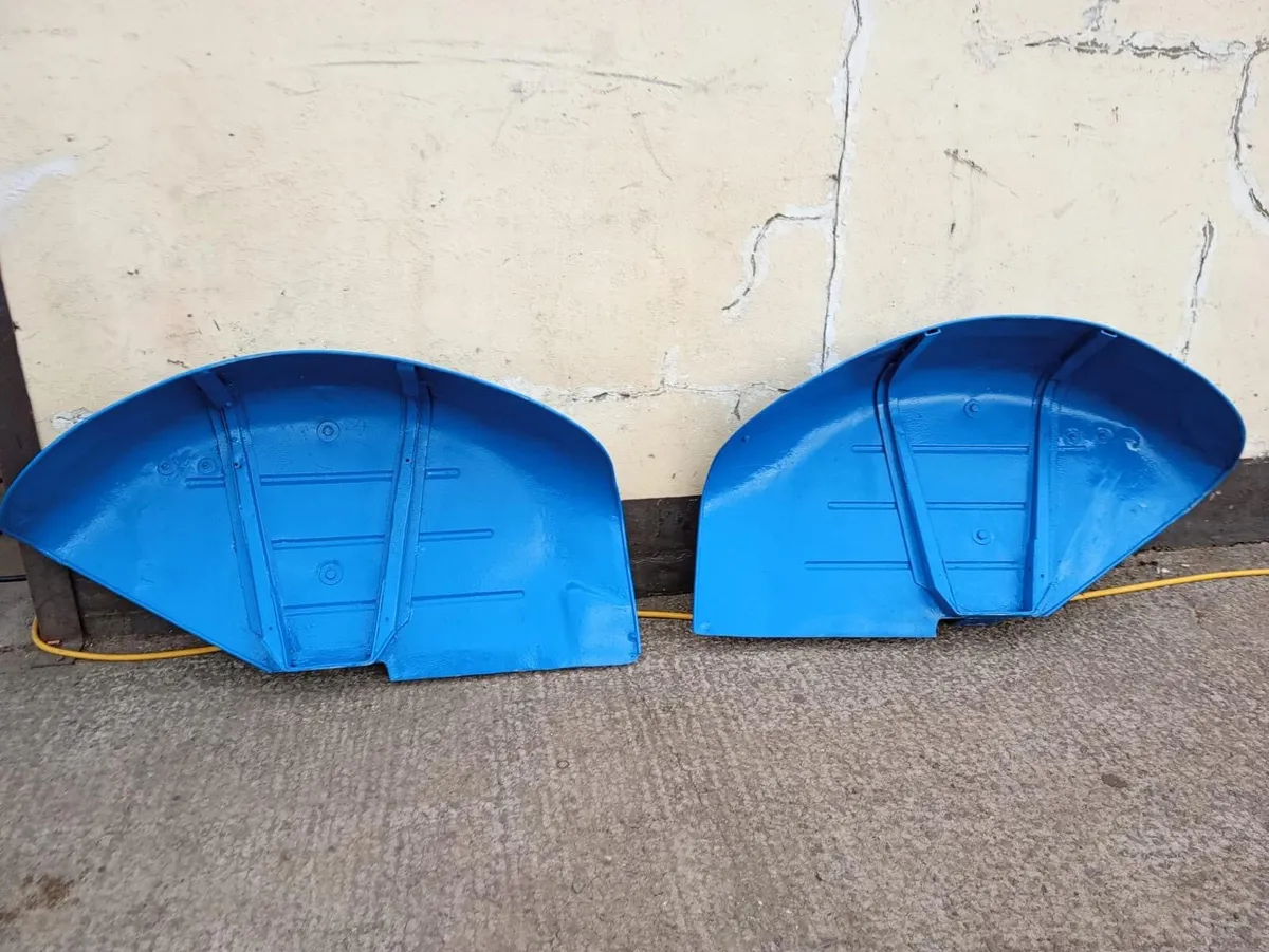 Extra wide Fordson Major Mudguards - Image 1