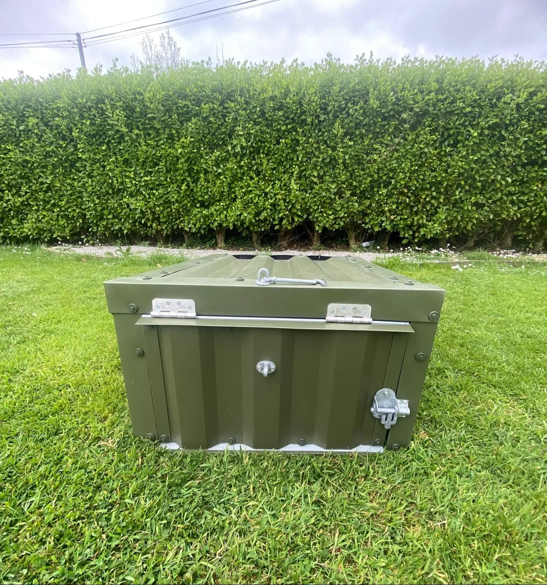 Robotic lawnmower garage - Image 2