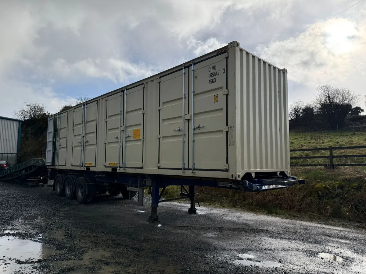 Containers With Side Doors 40ft High Cubes - Image 1
