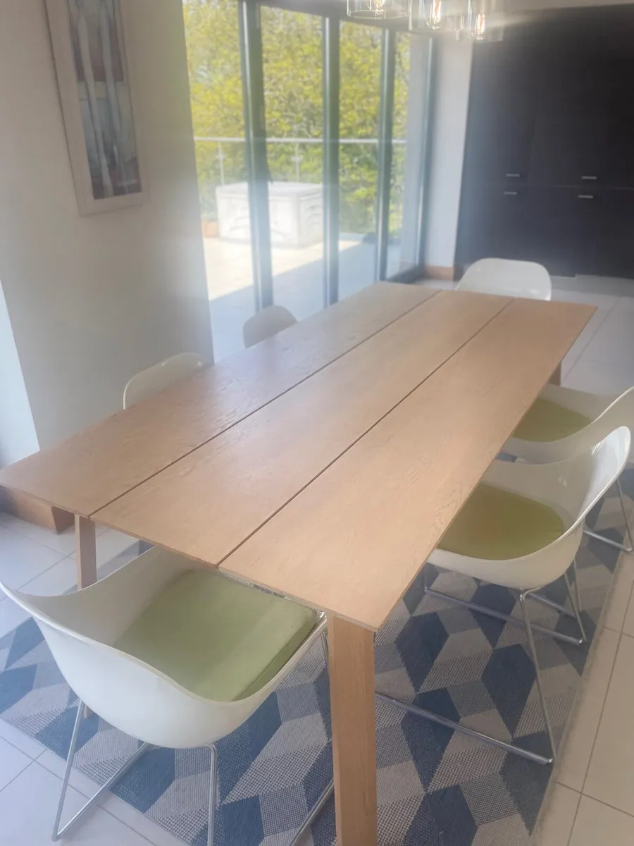 6 dinning/ kitchen chairs - Image 1