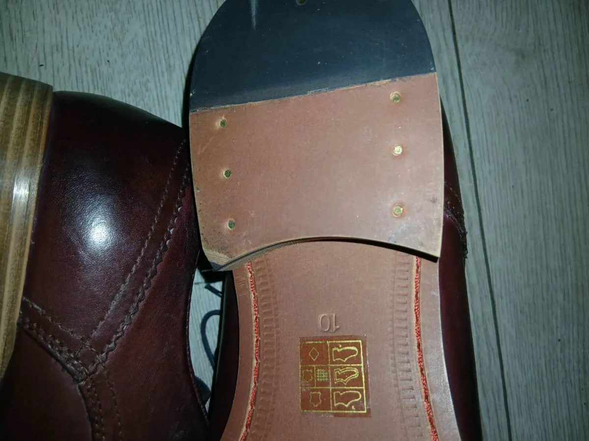 New white label mens shoes - Image 3