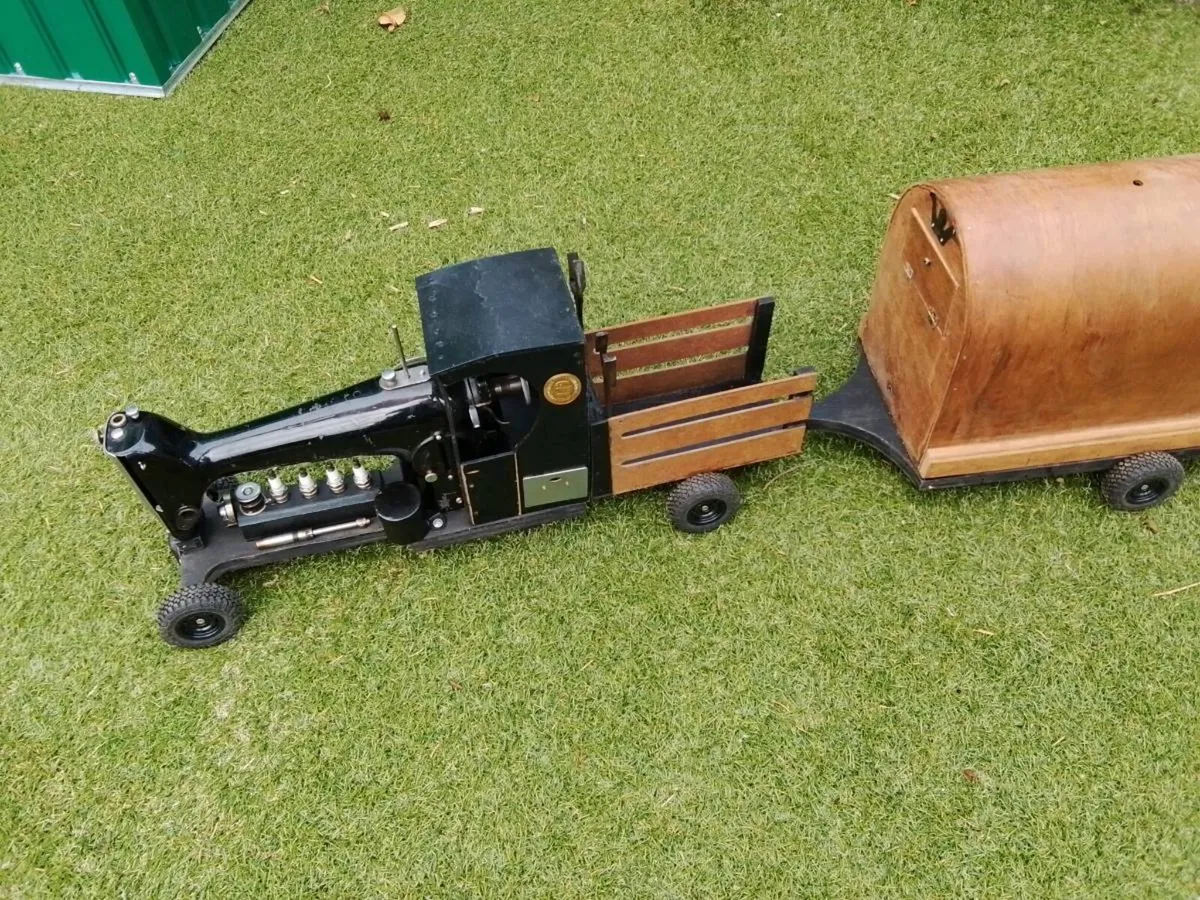 Upcycled sewing machine - Image 4