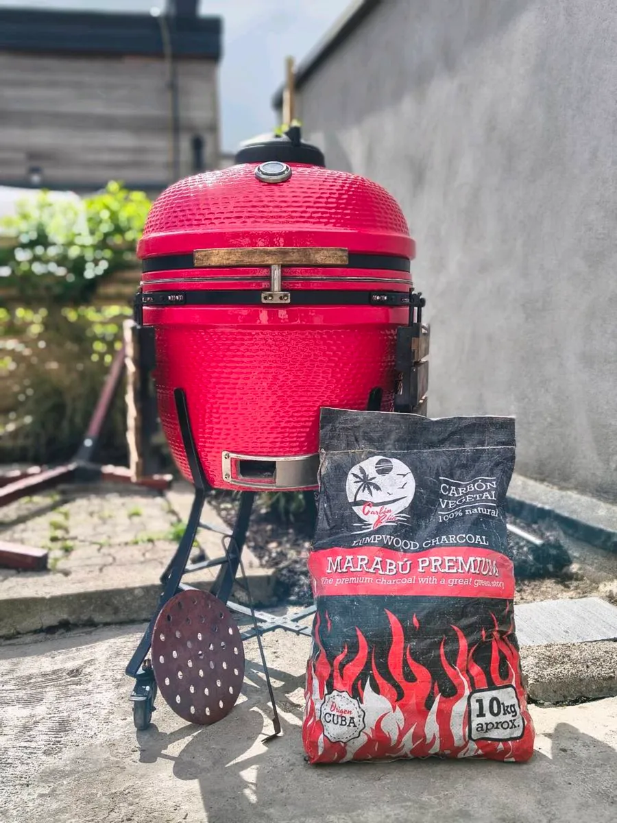 24" Kamado Ceramic bbq & upgrades - Image 1