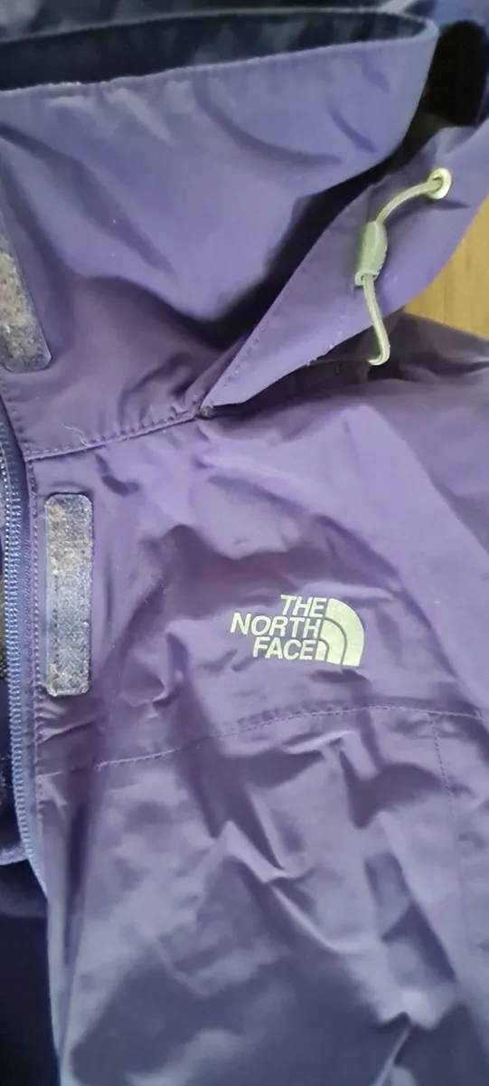 Ladies The North Face rain coat/fleece size medium - Image 4