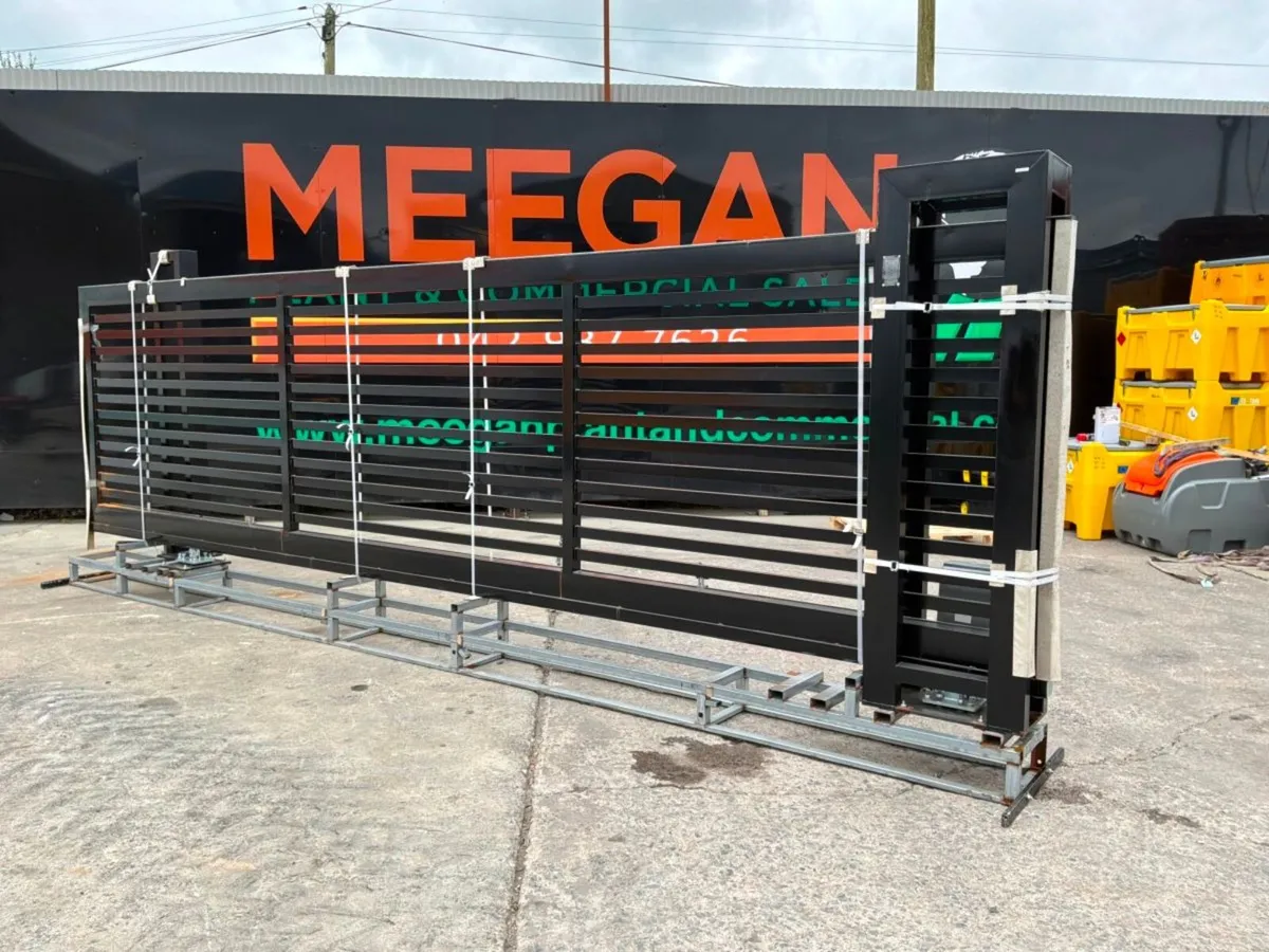 20ft CANTILEVER ELECTRIC SLIDING GATE........2030. - Image 1