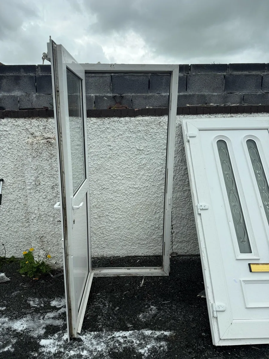 Pvc, Back door - Image 3