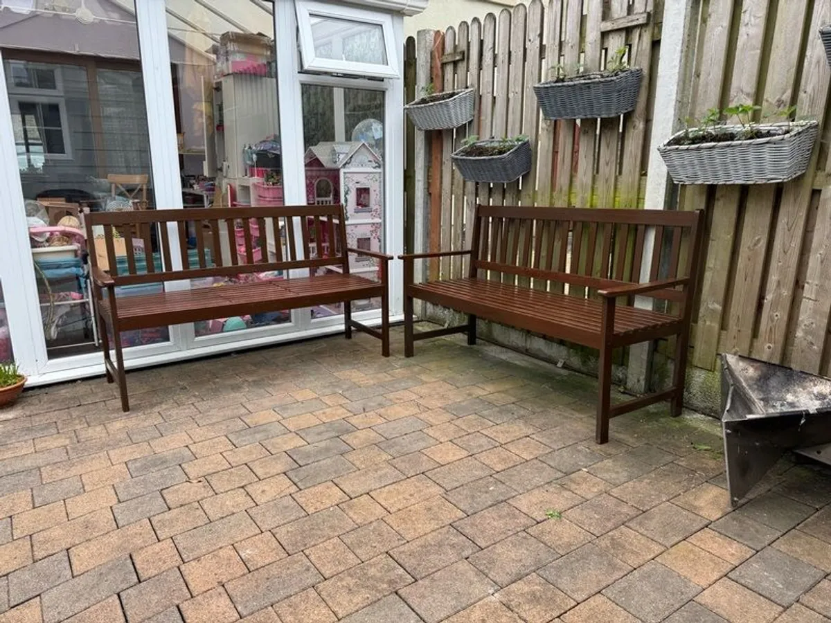 Garden / patio bench - Image 1
