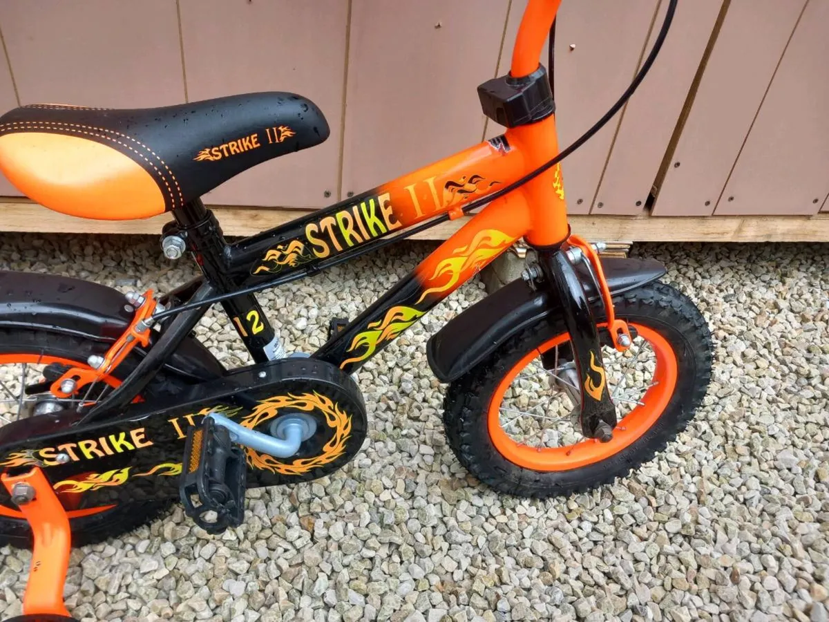 Kids strike bike size 12 inch wheels - Image 4