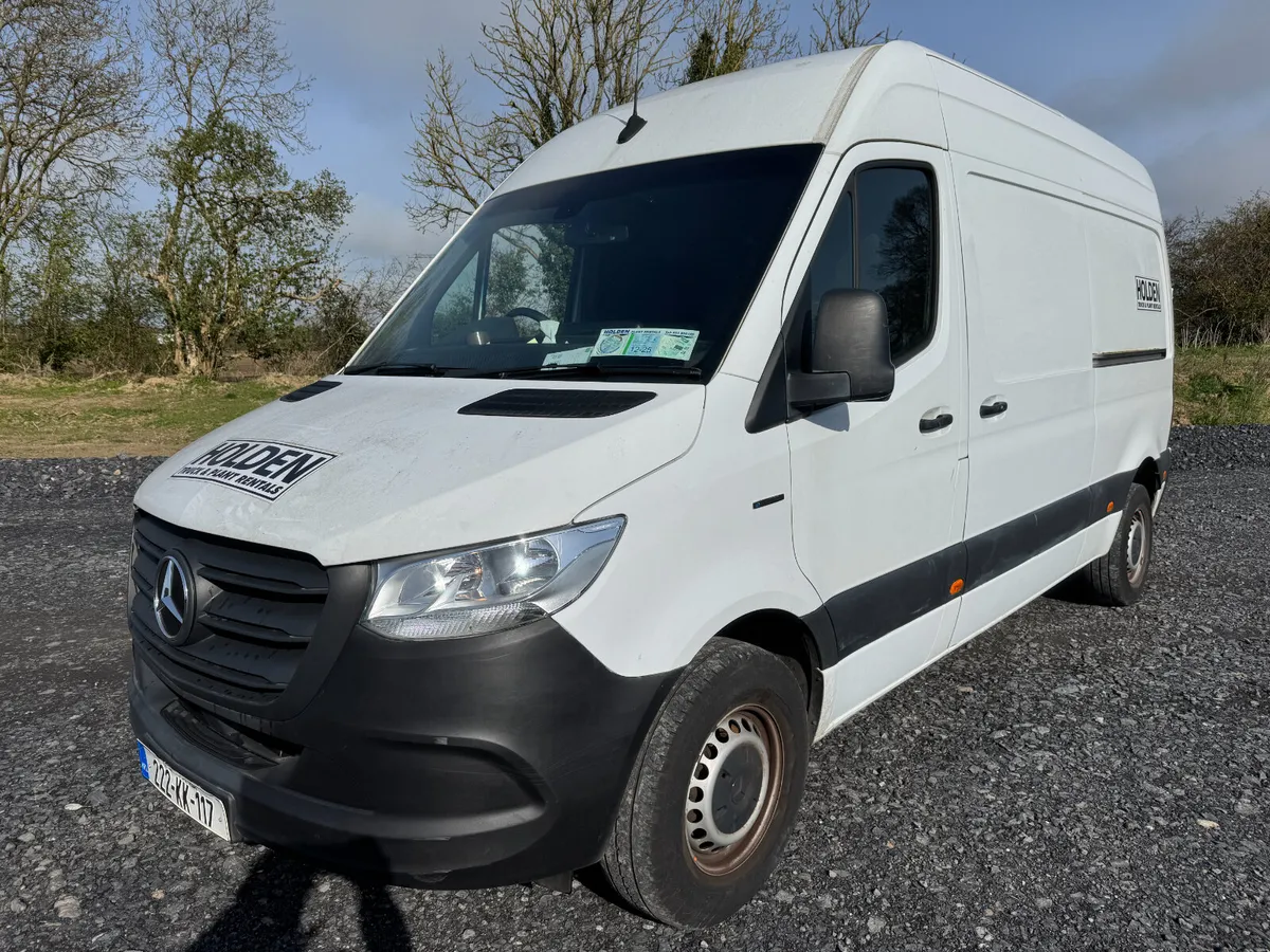 3 x UNRESERVED 2022 MERCREDES SPRINTERS FOR AUCTIO - Image 1