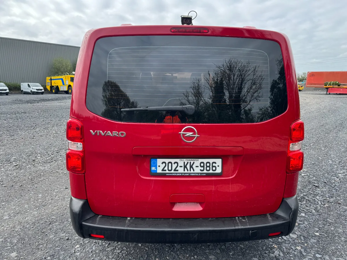 UNRESERVED 2020 OPEL VIVARO 9 SEATER FOR AUCTION - Image 4