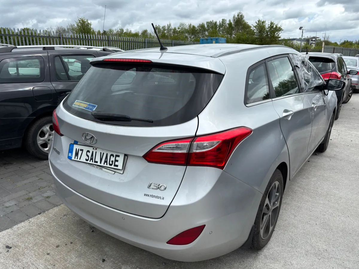 16 i30 Diesel 1.6 Drives 320km - Image 3