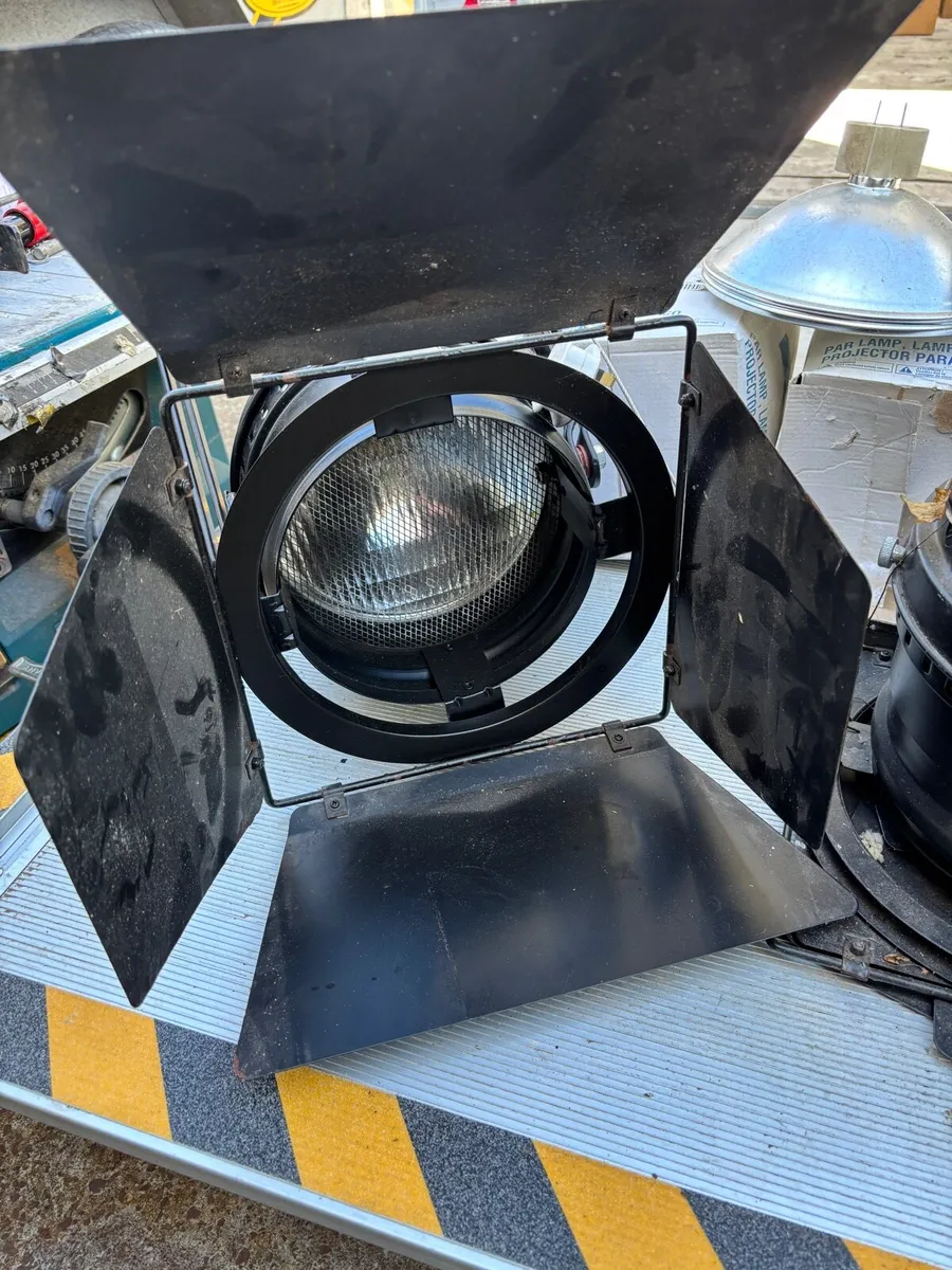 Halogen Par Cans x 4 - Image 1