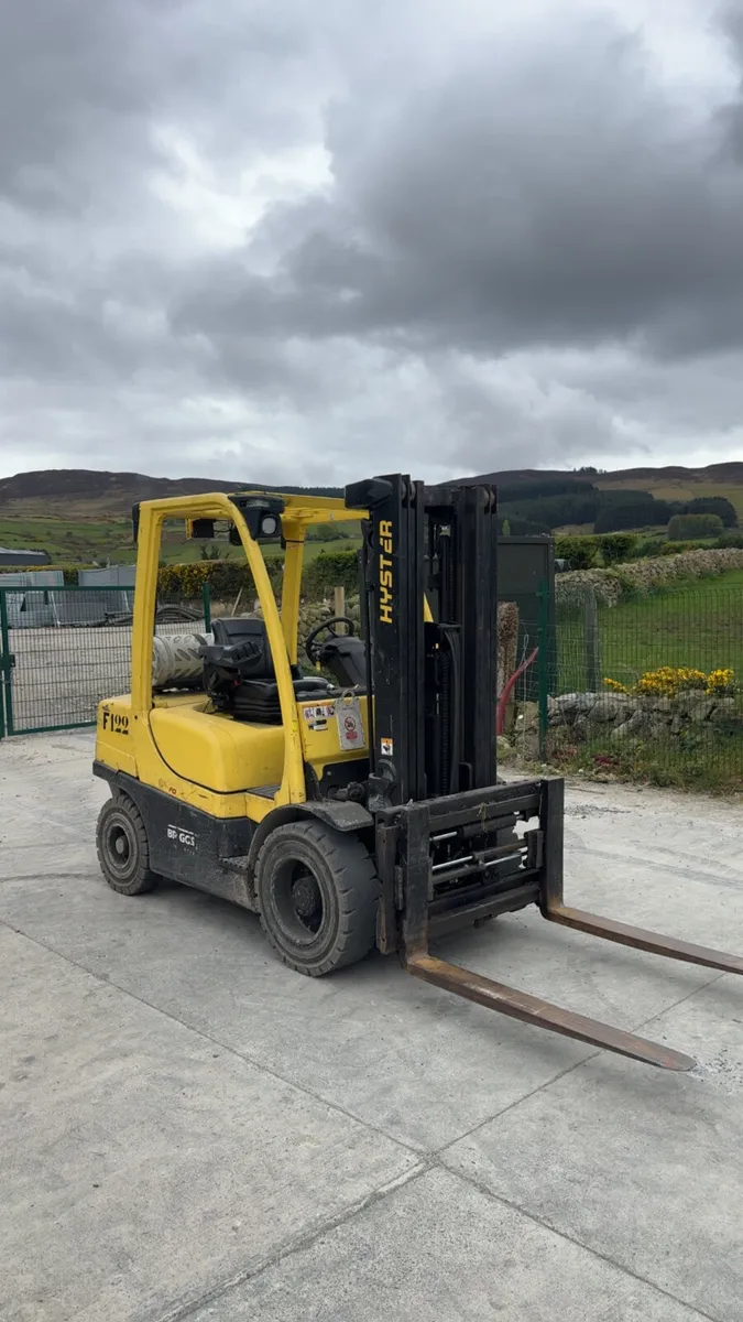 Hyster 3T Forklift - Image 1