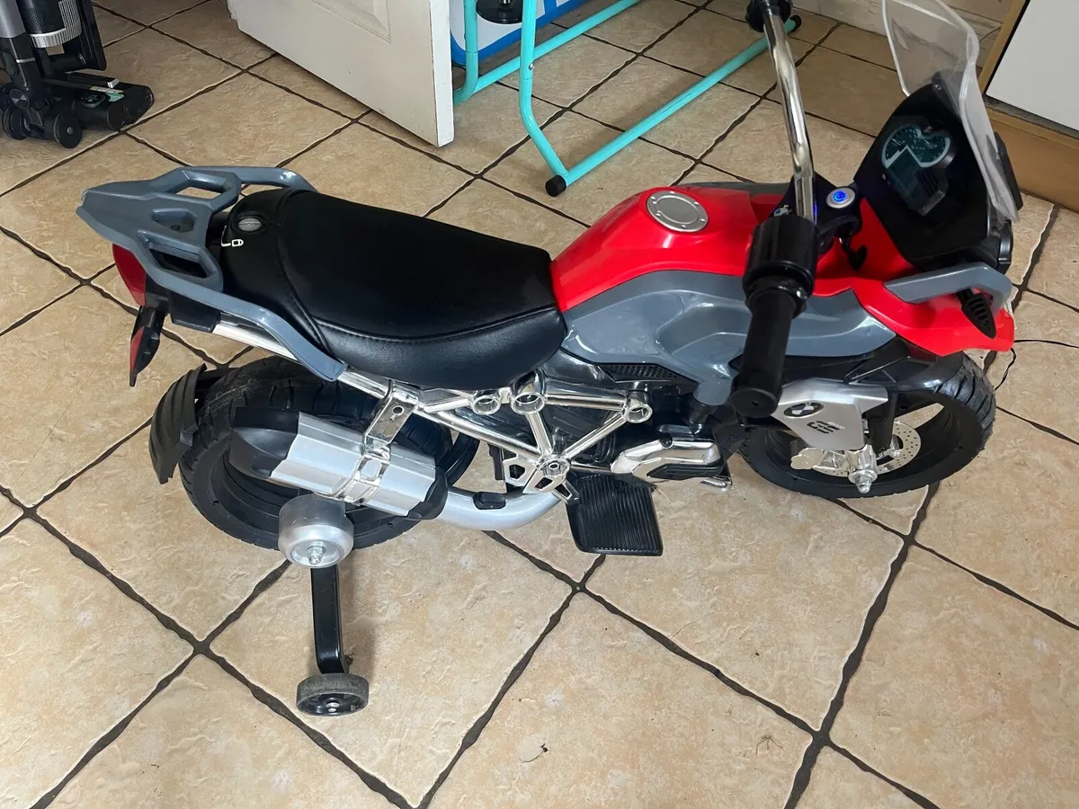 Kids Electric BMW R1200 GS Ride-On Motorbike - Image 4