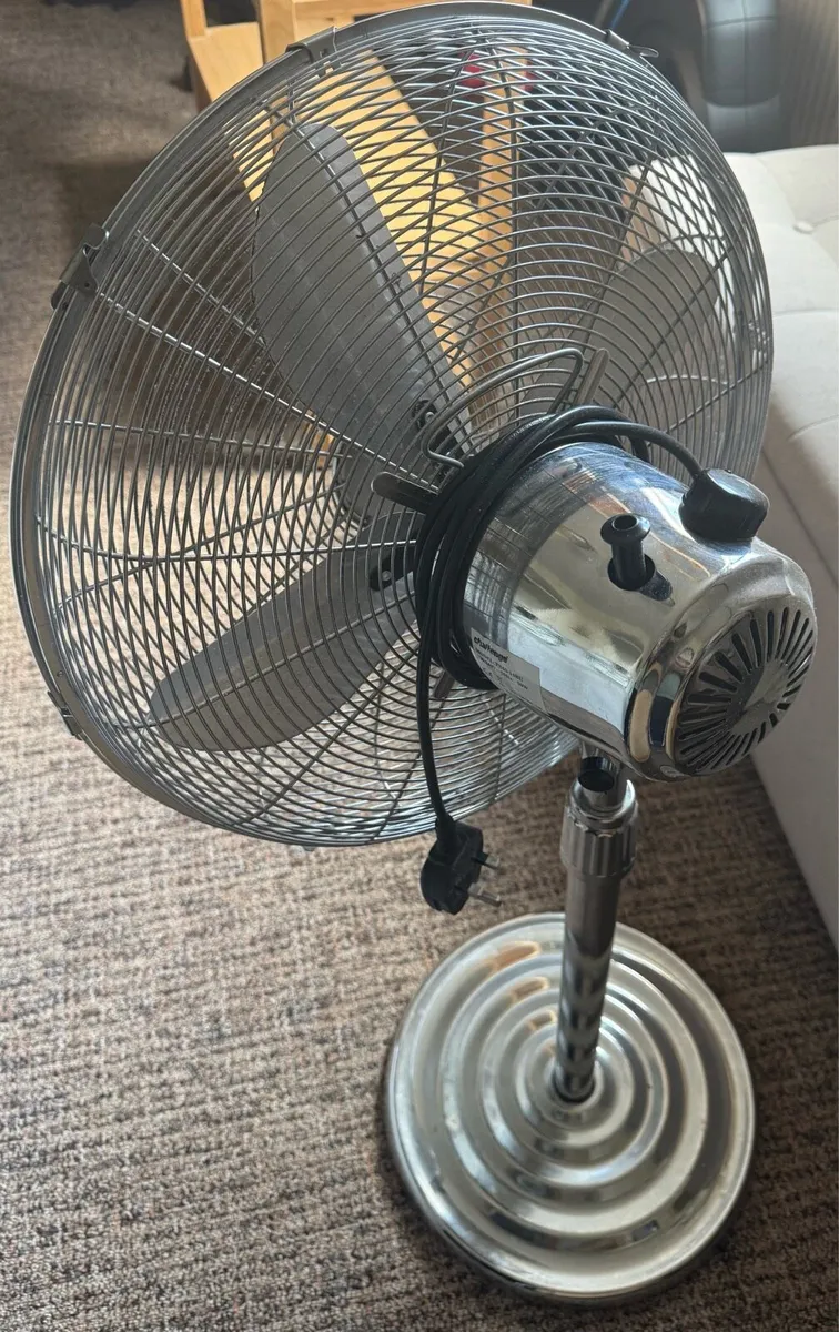 Chrome Retro Standing Fan - Image 2