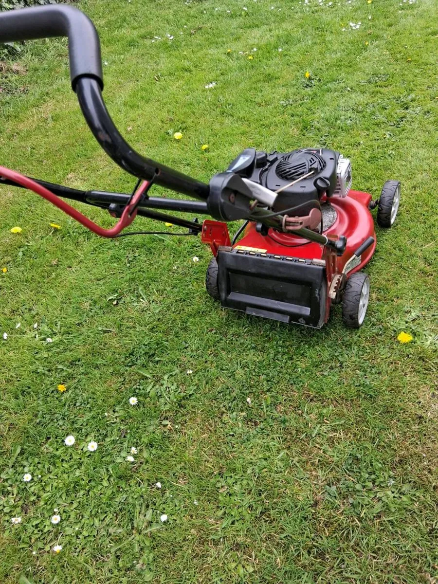 Lawnmower for repair or parts . - Image 2