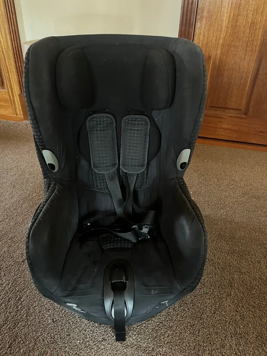 Car seat - Image 1