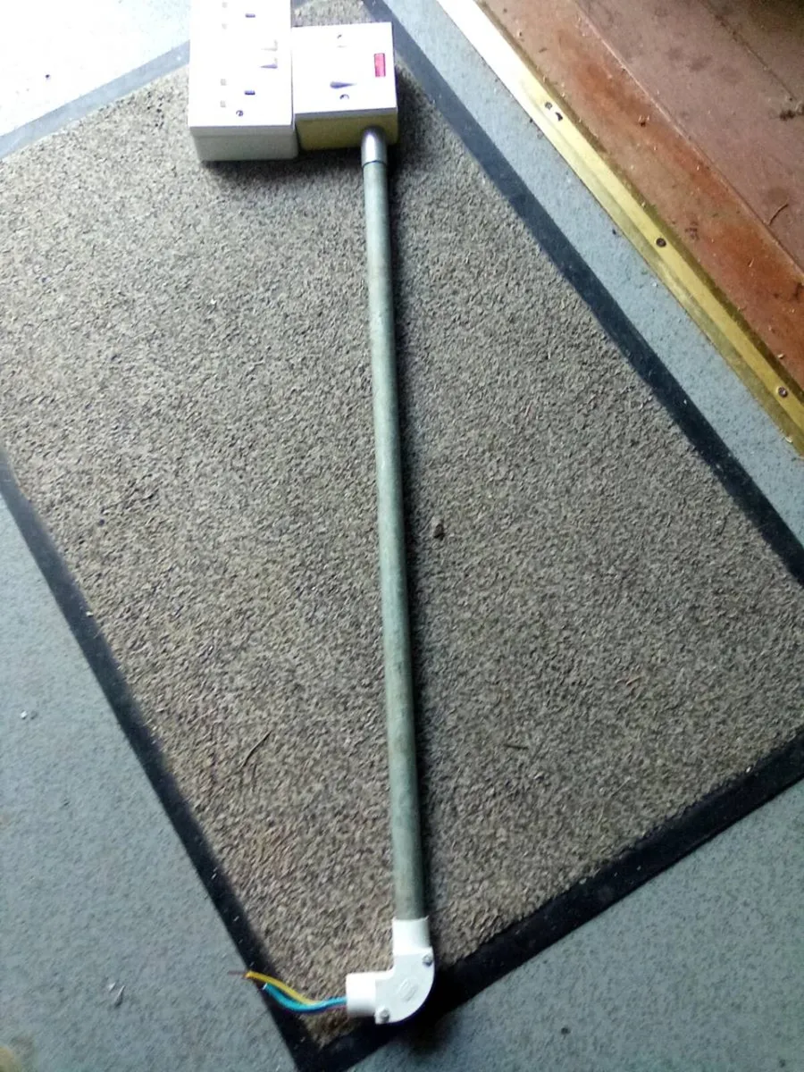 TWIN. SOCKET.  AND. SPUR. SWITCH. ON.  CONDUIT. - Image 2