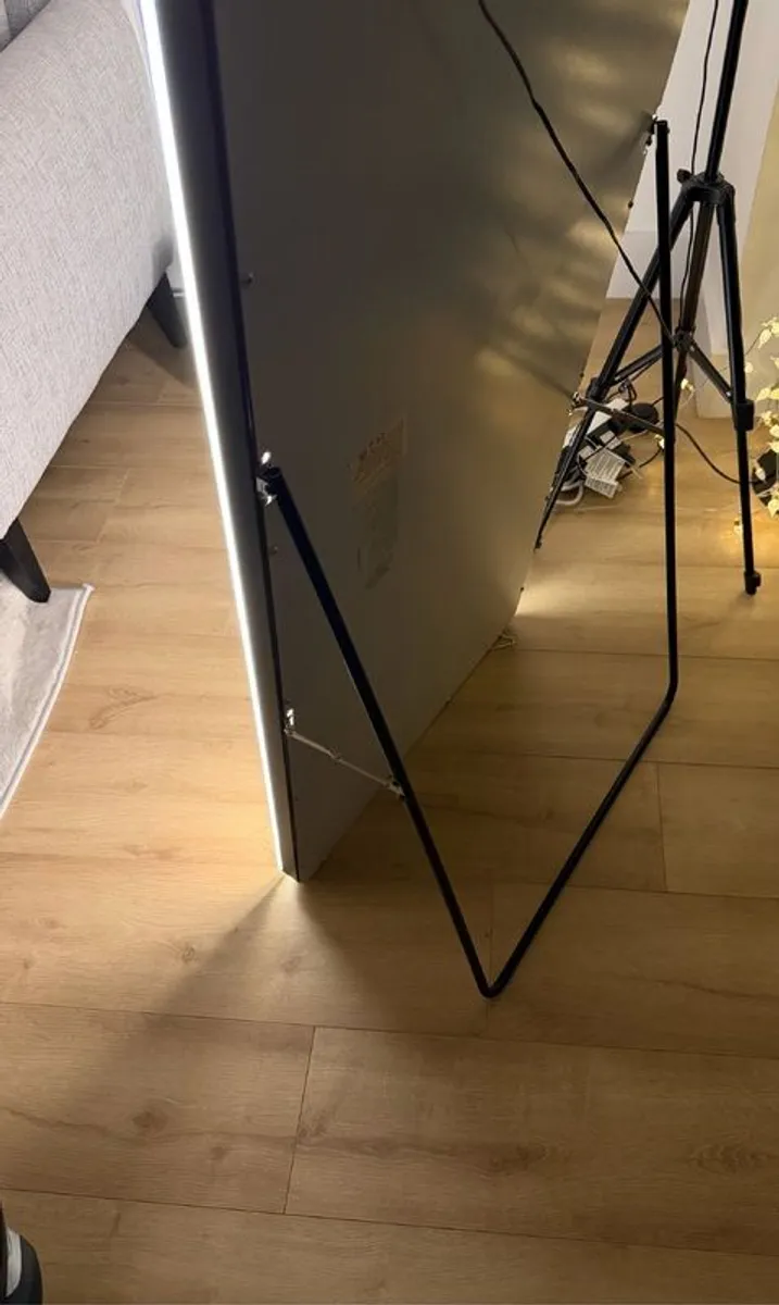 Full Body LED Lighted Mirror - Floor/Wall Mounted - Image 3