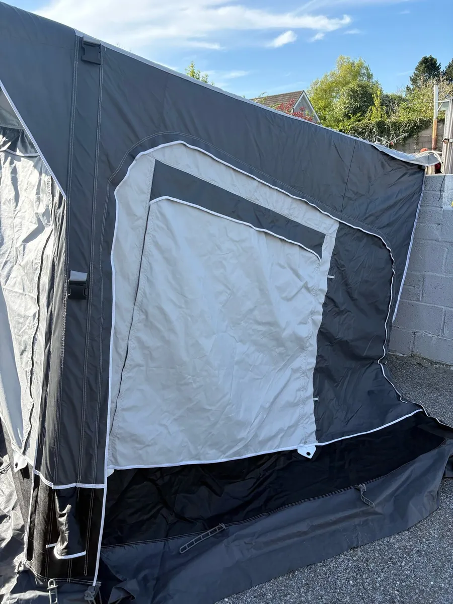 Caravan awning - Image 4
