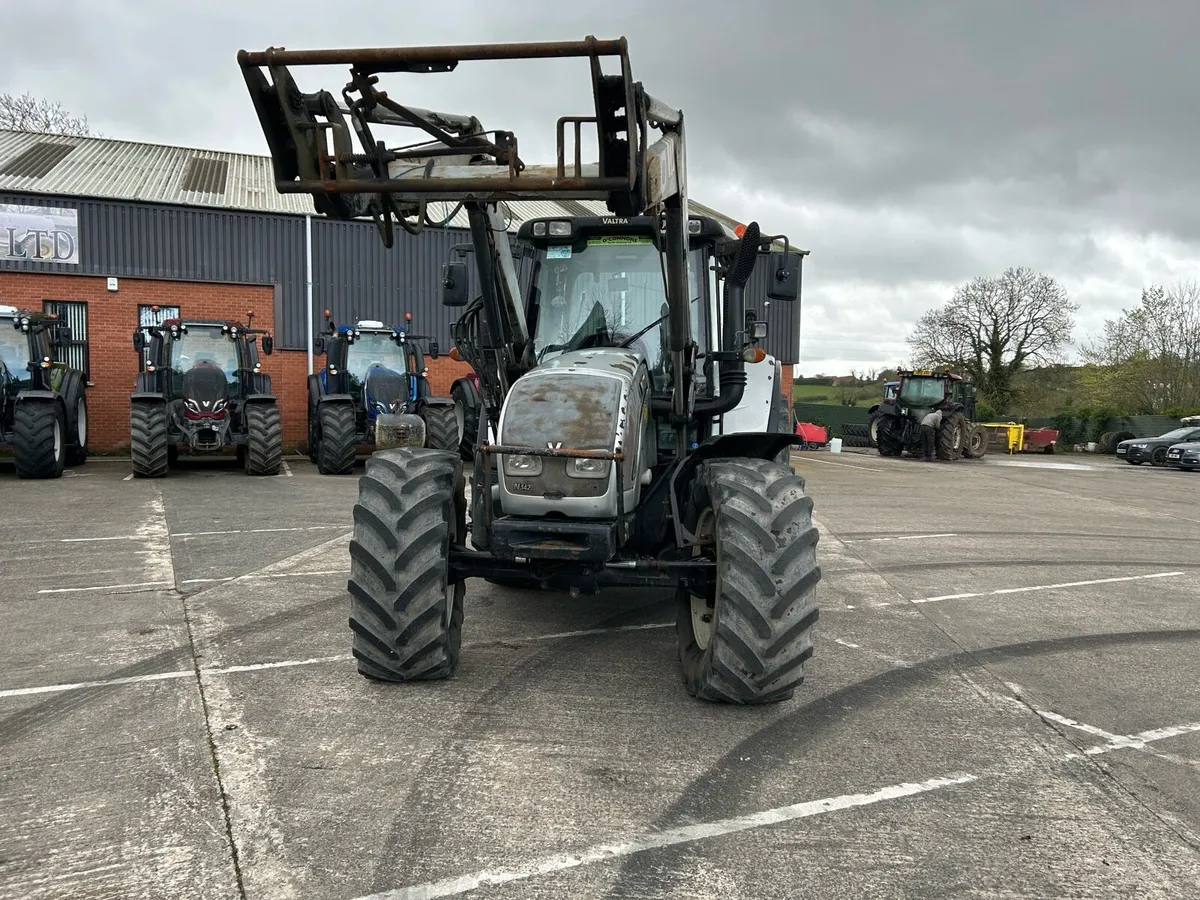 2010 valtra n142 versu - Image 2