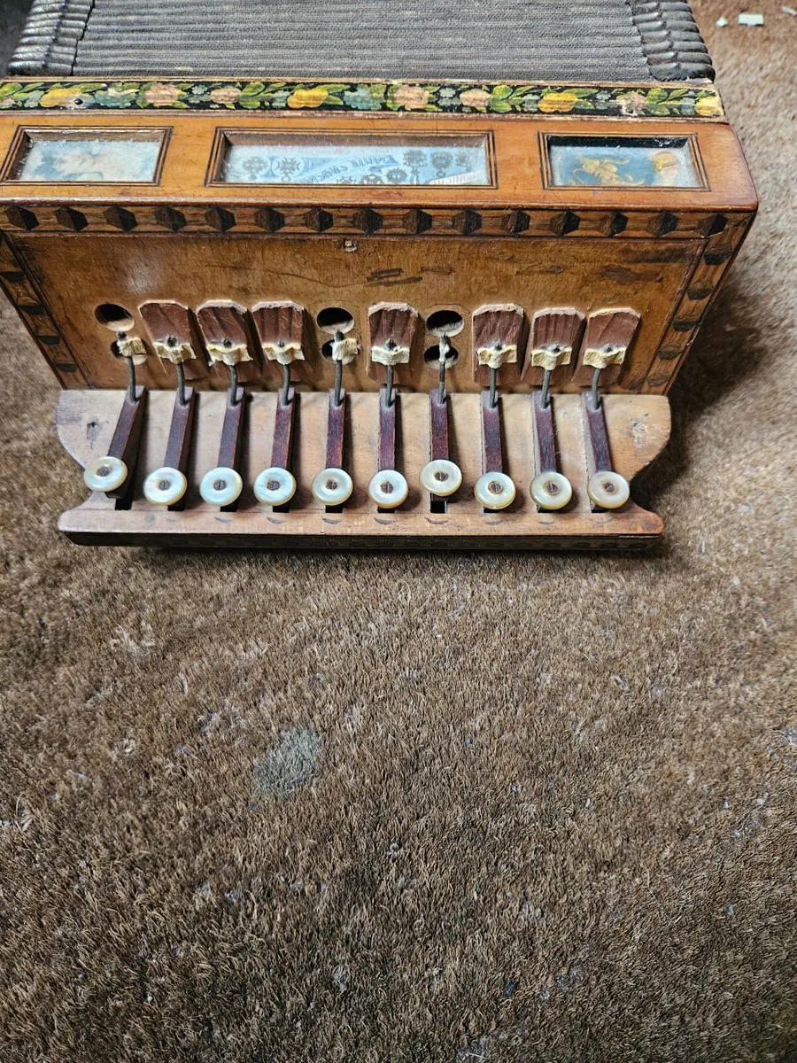 Vintage Accordion - Image 4