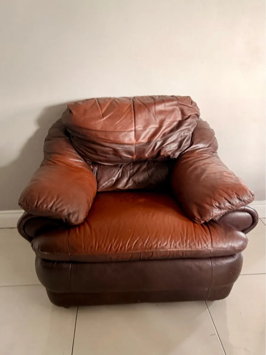 Free armchairs - Image 2