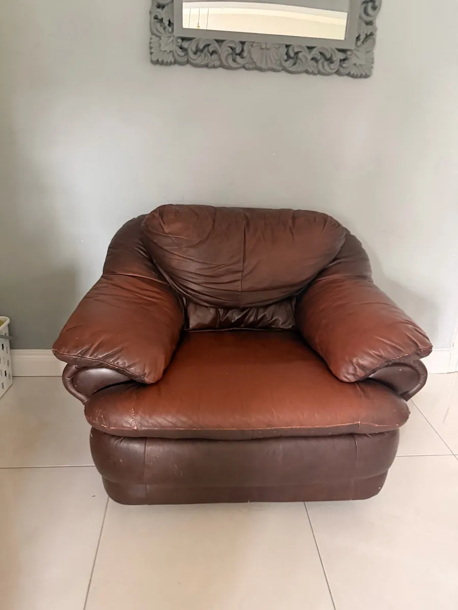 Free armchairs - Image 1