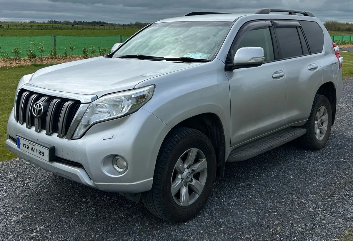 2017 Toyota Landcruiser - Image 1