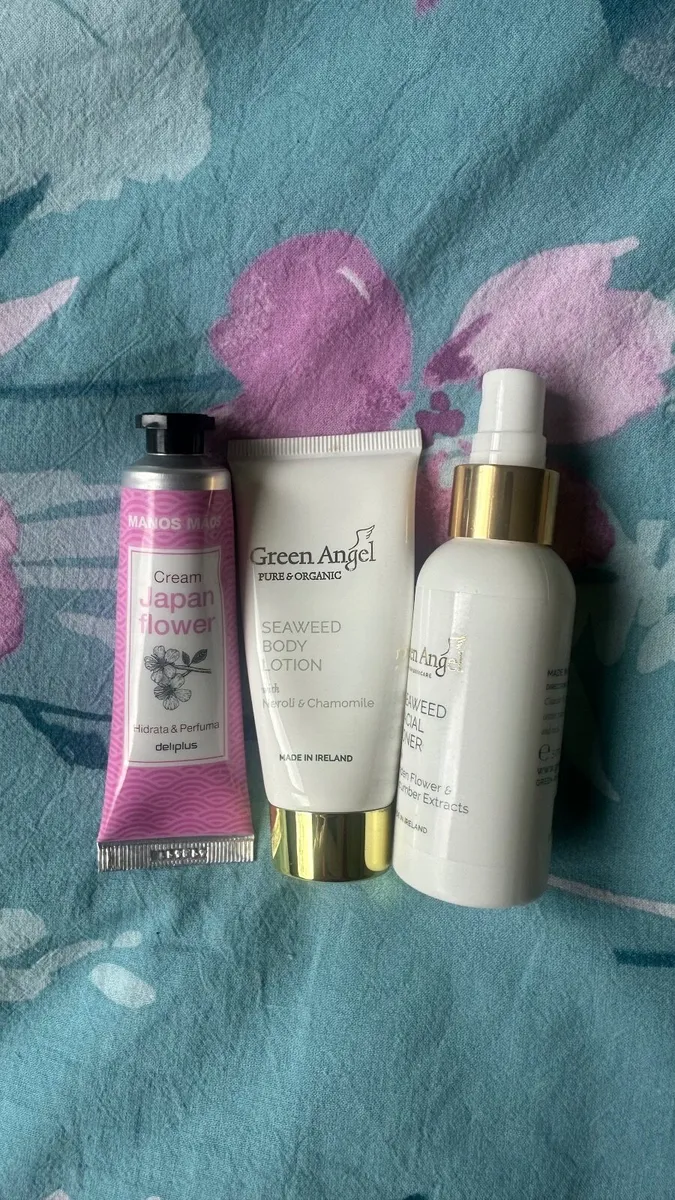 Green angel - Image 1