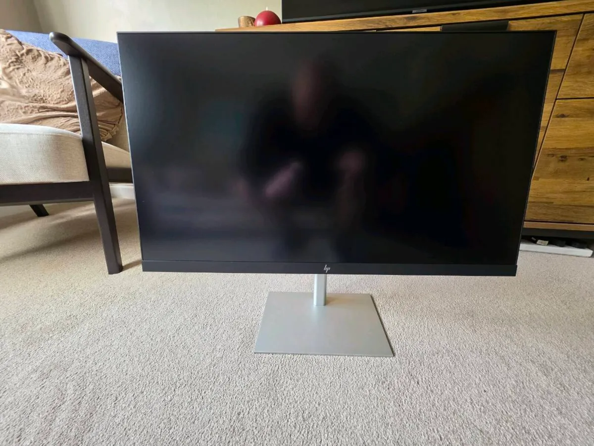 HP - U28 4K Ultra HD 28" IPS LCD Monitor - Black & - Image 4