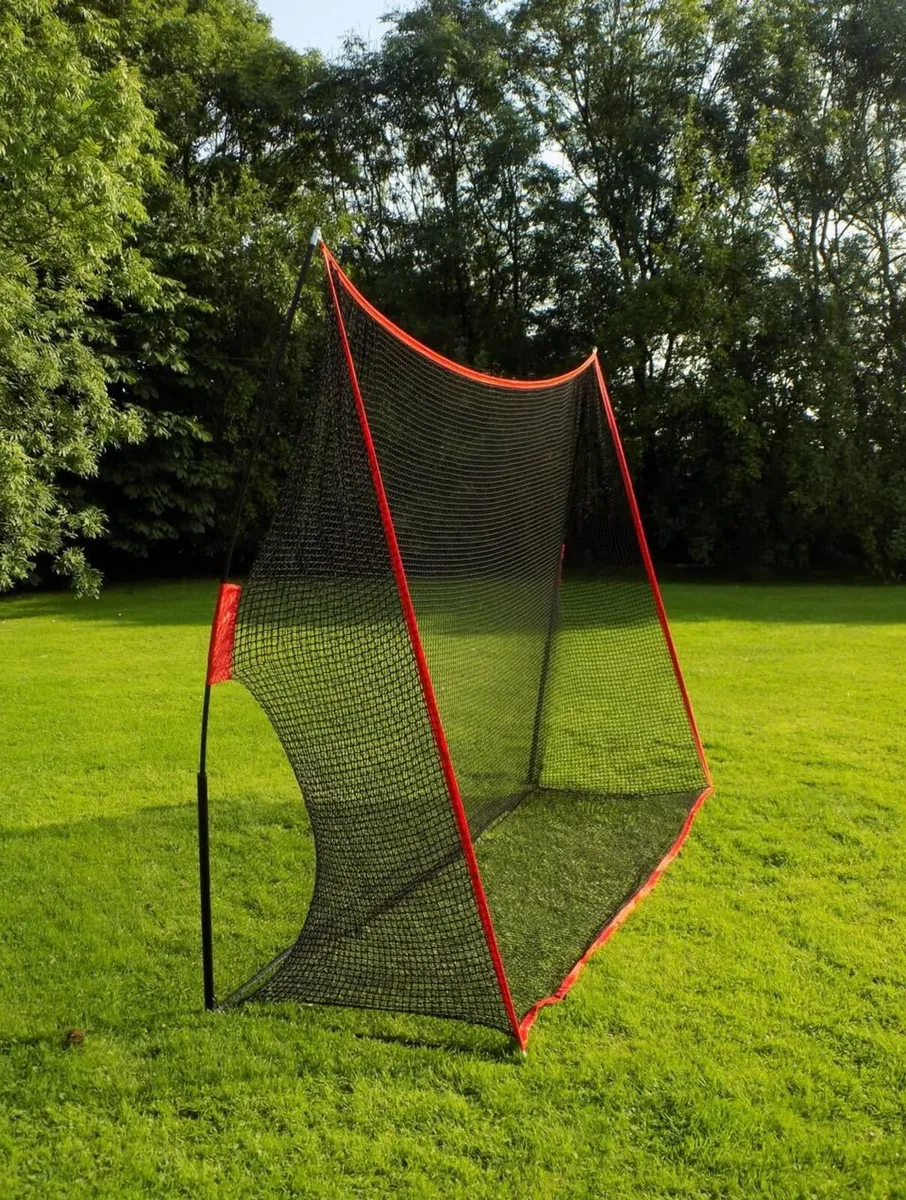 Golf net (10x7 ft) portable golf practise net - Image 1