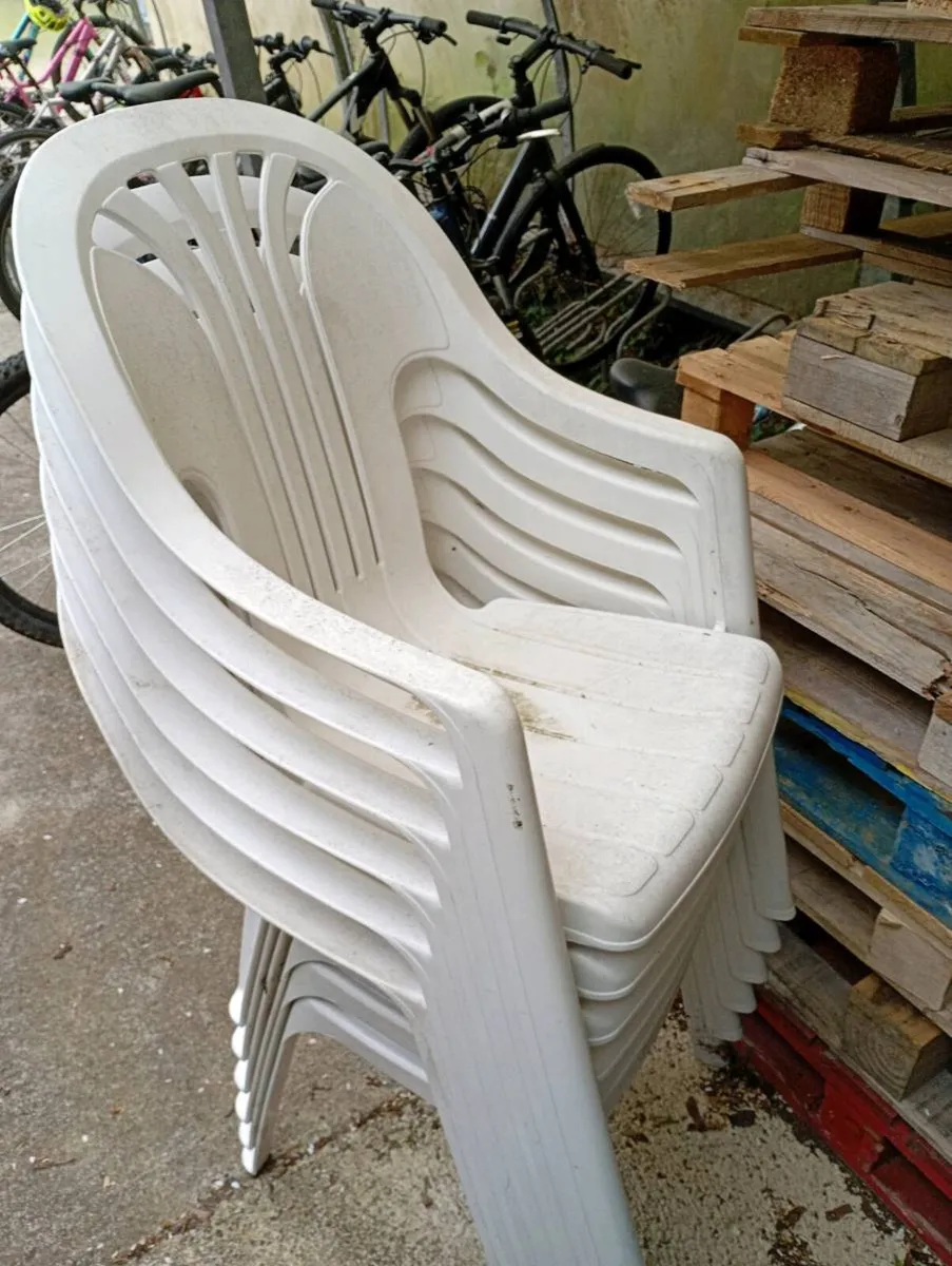 6 Summer Chairs 30 for the 6 - Image 2