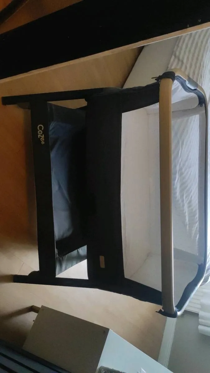 Tutti Bambini CoZee Lite Bedside Crib – Charcoal - Image 3