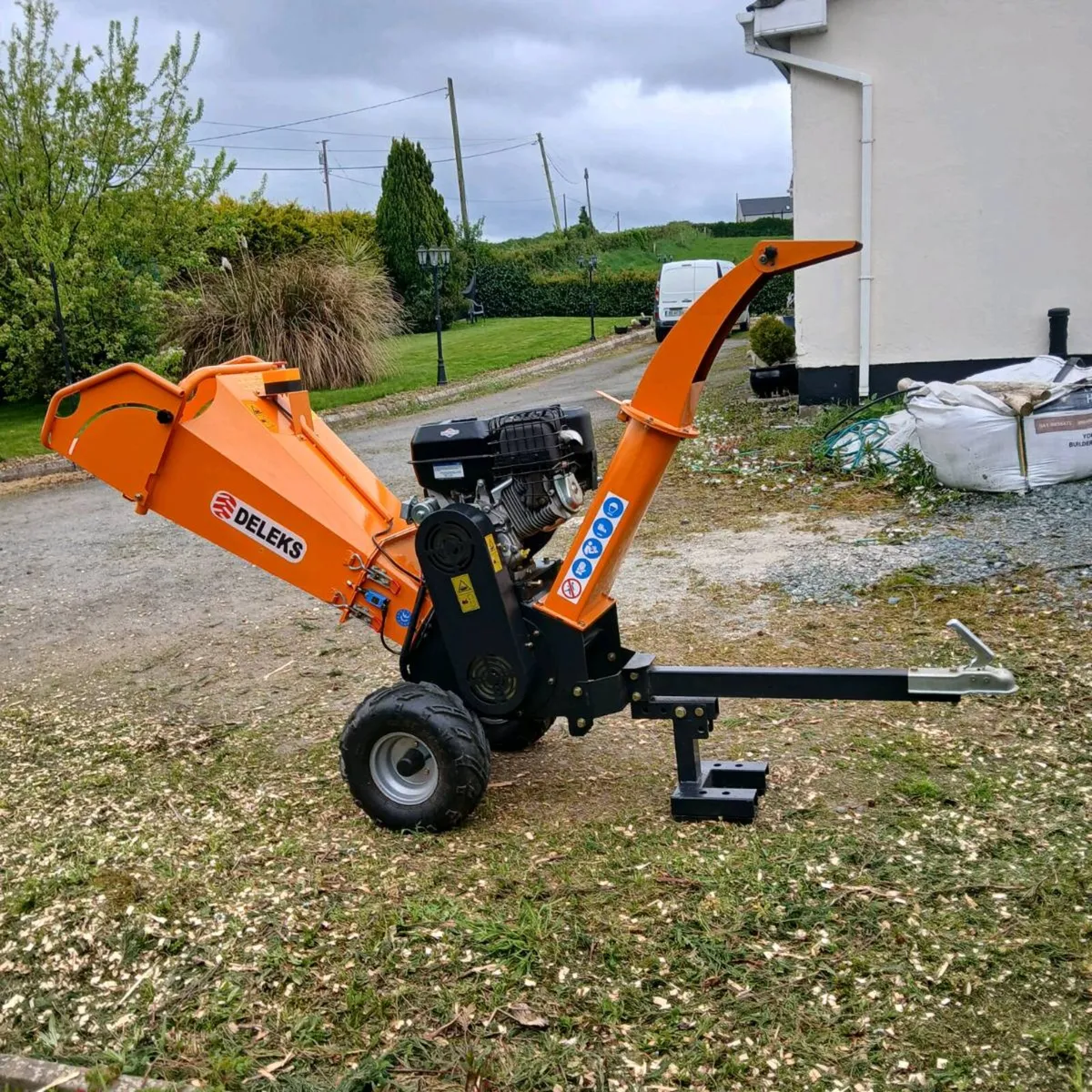 Wood Chipper - Image 1