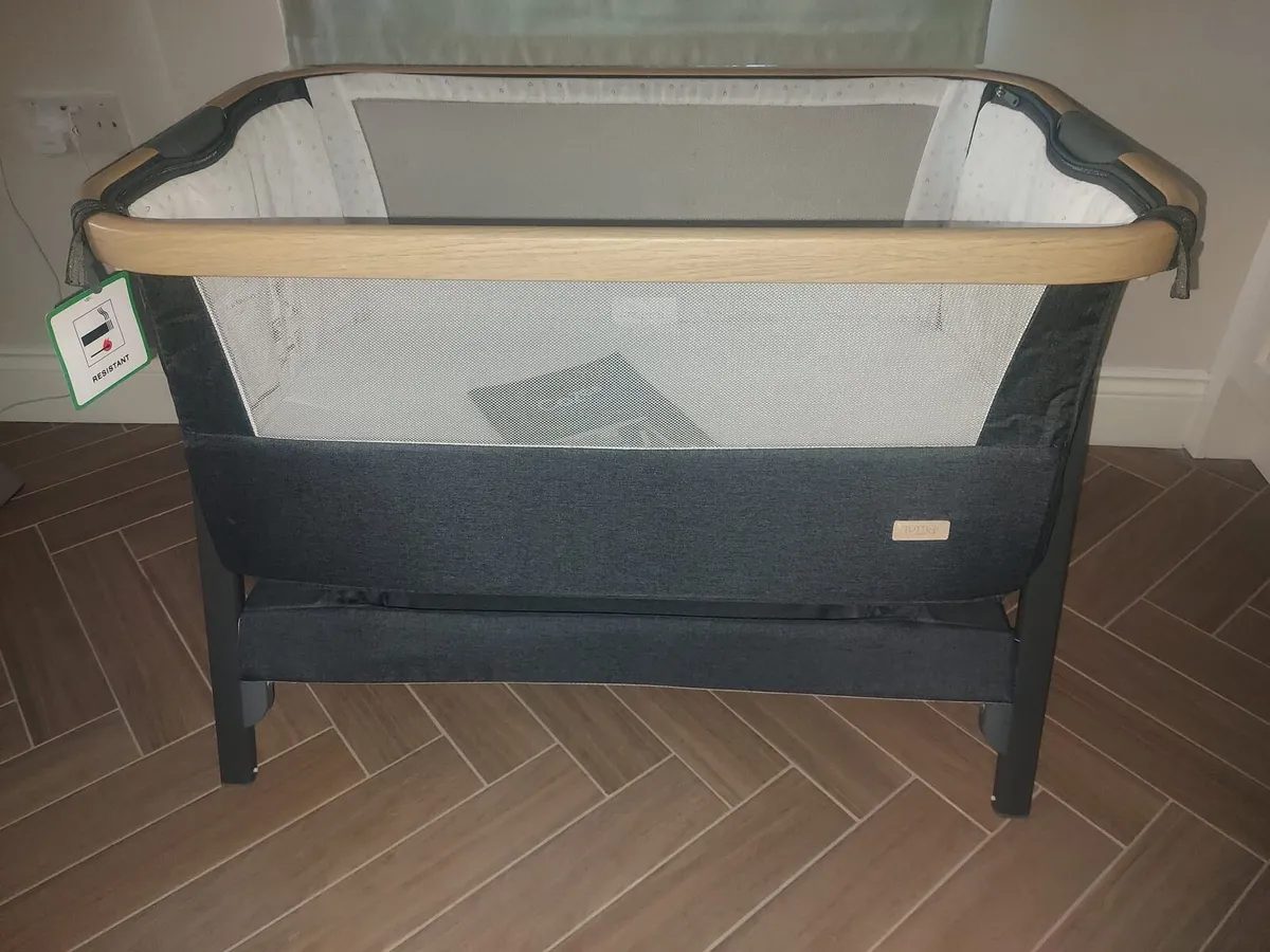 Bedside bed - Image 1